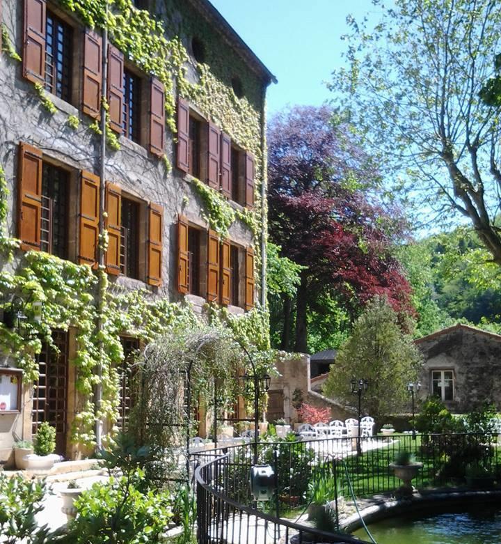 Logis Hostellerie Du Grand Duc Hotel Restaurant Gincla Exterior photo