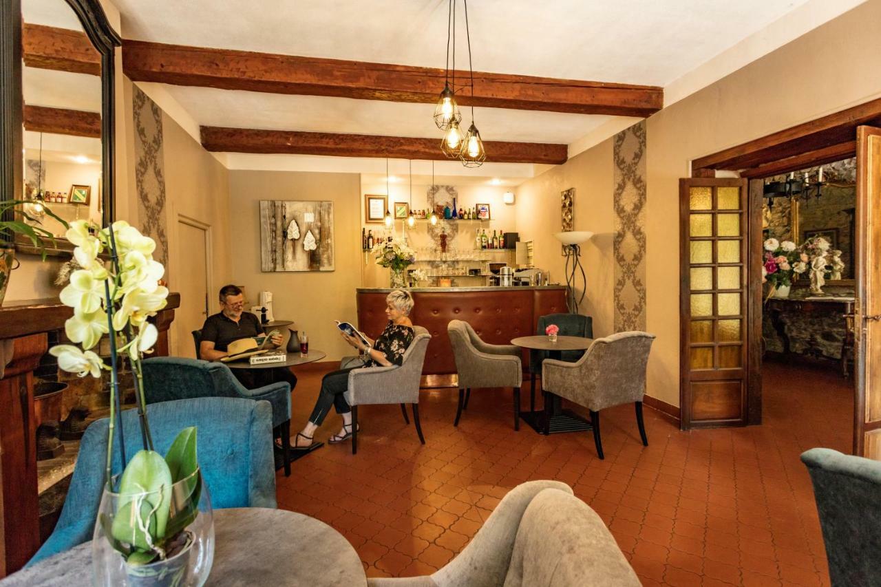 Logis Hostellerie Du Grand Duc Hotel Restaurant Gincla Exterior photo
